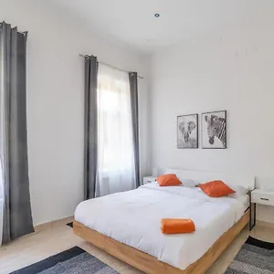  Daire Centre Avusturya