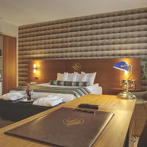 https://susuzlu-atlantis-otel.hotelsofizmir.com
